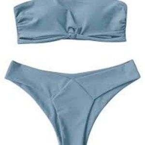 Knot bandeau bikini top